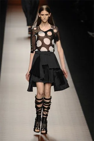 Look 32